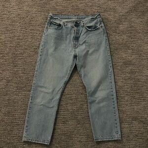 Levi’s 501 crop light wash denim Jean